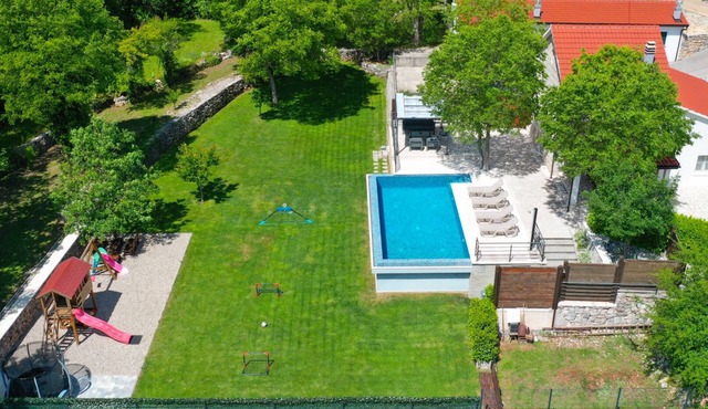 Villa Veronika - Makarska by Villas Guide in Poljica