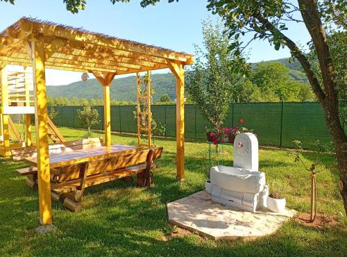 Villa 'Whispering Pines' Ilidža in Sarajevo