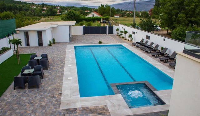 Villa XY in Blagaj