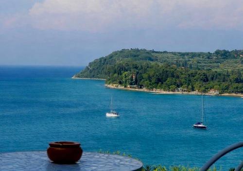 Villa Yadranka with Sea view in Strunjan