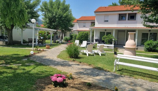 Villas Corinthia