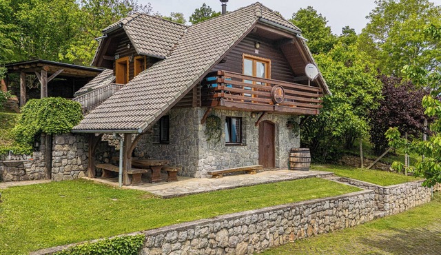Vineyard Cottage Rataj 1 Hot Tub, Novo mesto, Slovenia in Novo mesto