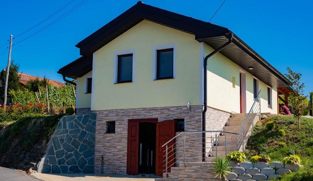Vinska klet Seršen in Dobrovnik