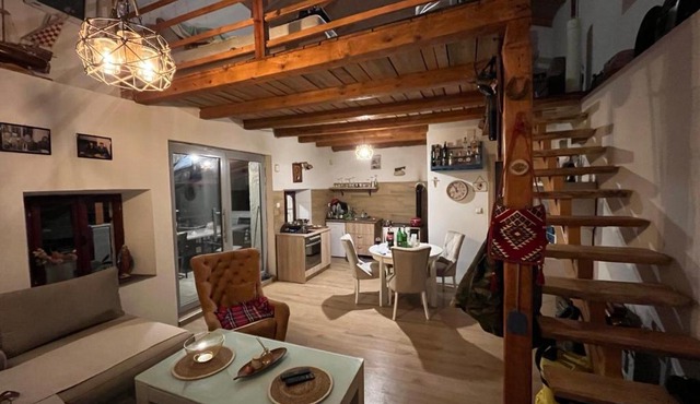 Vintage house with pool in Čitluk
