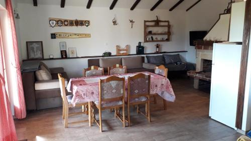 Weekend House Petar in Lusnić
