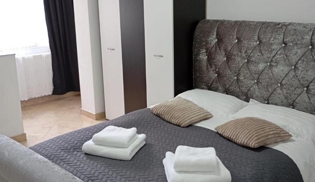 White Apartment in Barlad