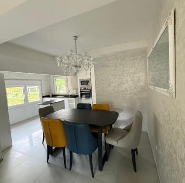 White&Blue Luxury Stay in Vladičin Han
