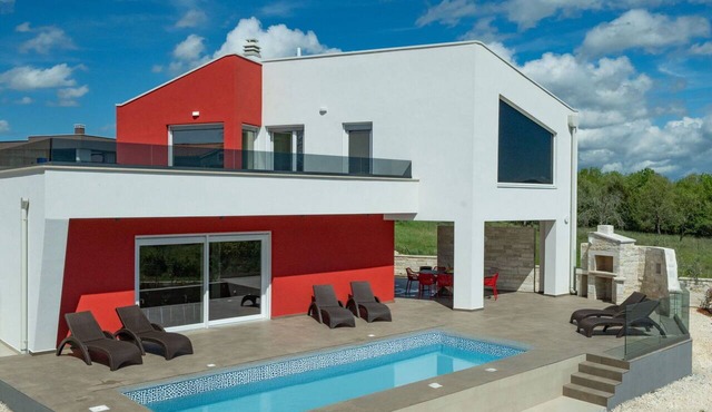 Wonderful private villa for 7 people with A/C, private pool, WIFI, TV, terrace and pets allowed