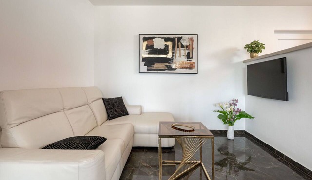 Wonderful private villa for 7 people with private pool, A/C, WIFI, TV, terrace and pets allowed