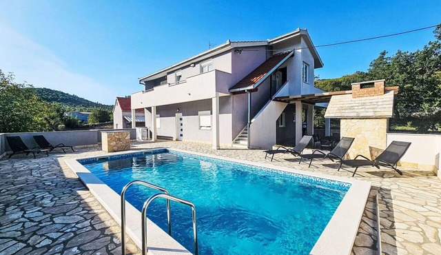 Wonderful private villa for 6 people with A/C, private pool, WIFI, TV, terrace and panoramic view