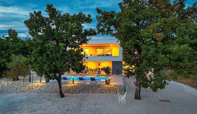 Wonderful private villa for 8 guests with A/C, WIFI, private pool, TV and terrace