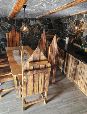 Zemljane kućice Kreševo in Kreševo
