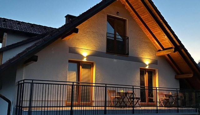 Zemva Stays- Apartma ELA, Cozy 2-bedroom apartment in quiet town by Bled in Radovljica