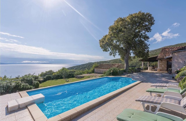 1 bedroom accommodation in Plomin