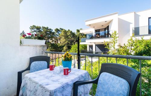 1 Bedroom Beautiful Apartment In Vrboska in Vrboska