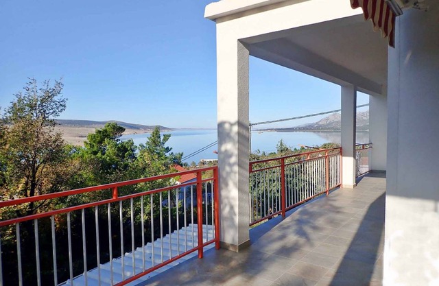 100 m² Apartment ∙ 3 bedrooms ∙ 7 guests