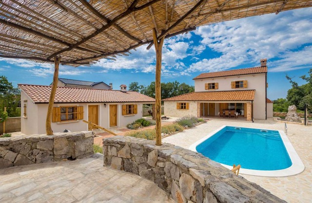 163 m² Villa ∙ 3 bedrooms ∙ 8 guests