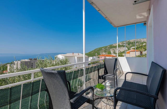 2 bedroom amazing apartment in Makarska in Makarska