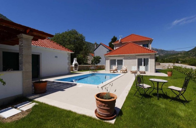237 m² Villa ∙ 3 bedrooms ∙ 6 guests