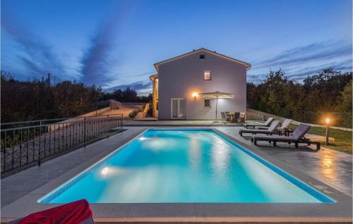 3 Bedroom Awesome Home In Labin