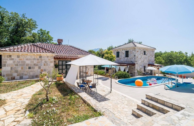 4 bedroom lovely home in Cilipi