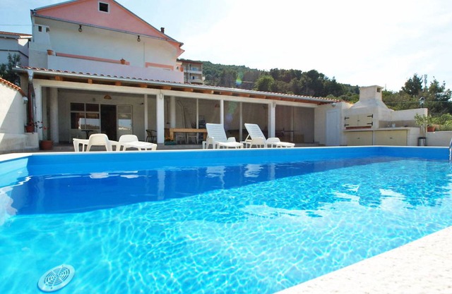 63 m² Apartment ∙ 3 bedrooms ∙ 6 guests