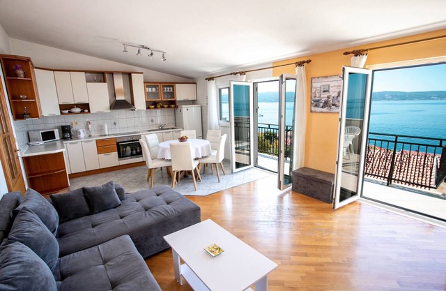 79 m² Apartment ∙ 3 bedrooms ∙ 6 guests