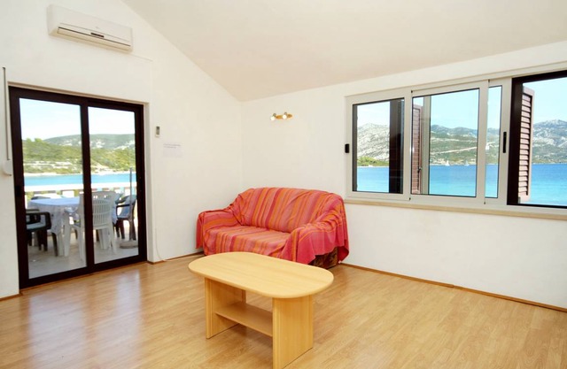 82 m² Apartment ∙ 2 bedrooms ∙ 6 guests