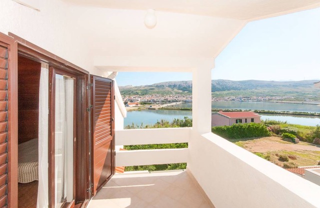 82 m² Apartment ∙ 2 bedrooms ∙ 4 guests