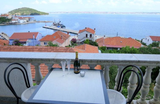 95 m² Apartment ∙ 2 bedrooms ∙ 6 guests