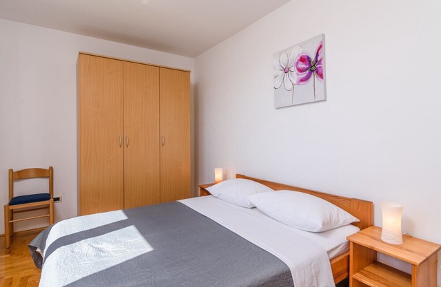 Apartmens Mary Nice house with multiple apartments 3