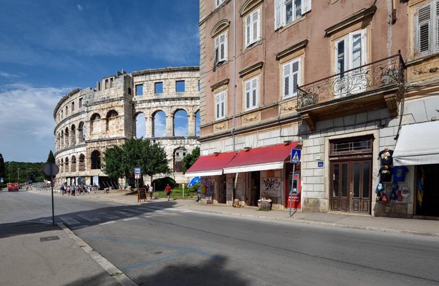 Apartment 20m from Arena