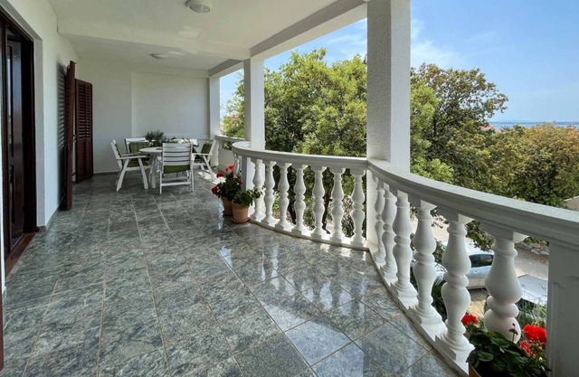 Apartment Ante - comfortable & free parking: A4(4) - Mandre, Island Pag, Croatia