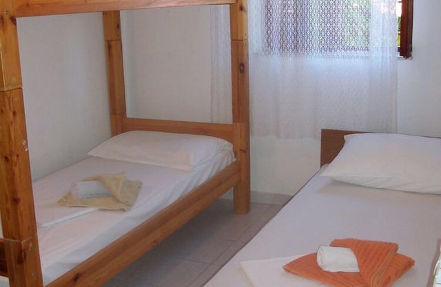 Apartment Bob - 10m from the sea A1-Lorena 6(5) - Stomorska, Island Solta, Croatia
