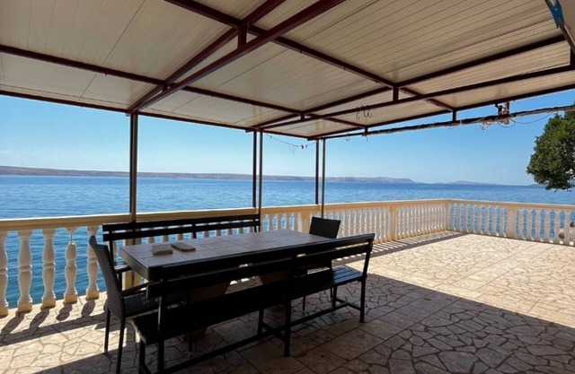 Apartment Dalibor - 5m from the sea with parking: A6(2+1) - Lukovo Sugarje, Riviera Senj, Croatia