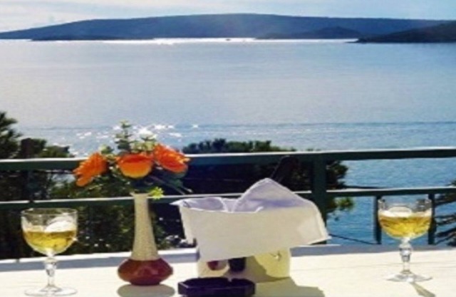 APARTMENT FOR 4 PERSONS/2 BEDROOMS/SEA VIEW