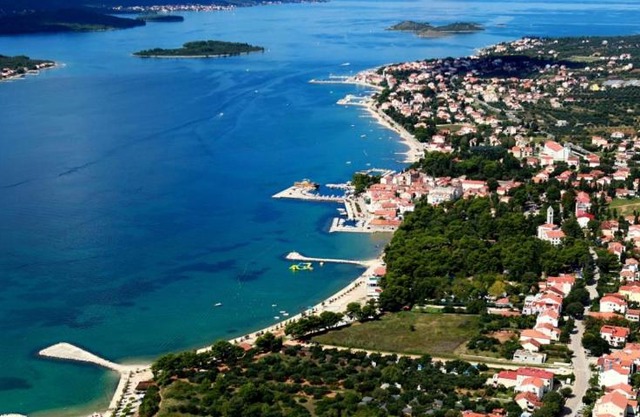 Apartment in Sveti Filip i Jakov with sea view, terrace, air conditioning, Wi-Fi (4811-2)