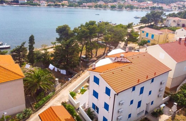 Apartment Marin - 30 m from sea : - Verunic, Island Dugi otok, Croatia in Island Dugi otok