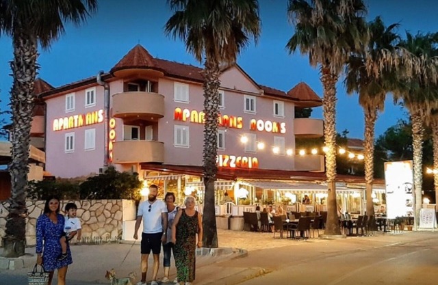 Apartment Monika - 10m from sea: A11(4+2) - Vir, Zadar riviera, Croatia