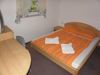 Apartment Monika - 10m from sea: SA14(2+1) - Vir, Zadar riviera, Croatia