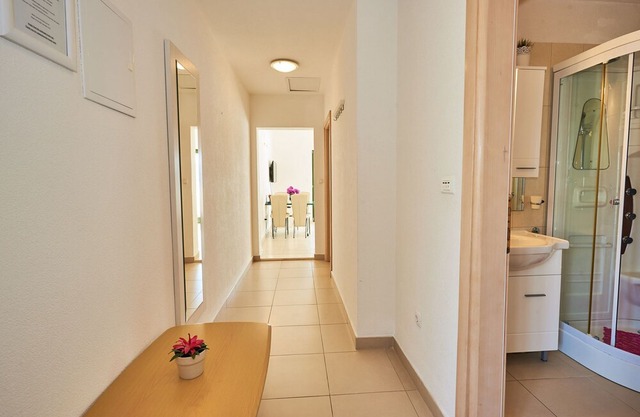 Apartment Sea front - free parking A3(4+1) - Klek, Riviera Dubrovnik, Croatia