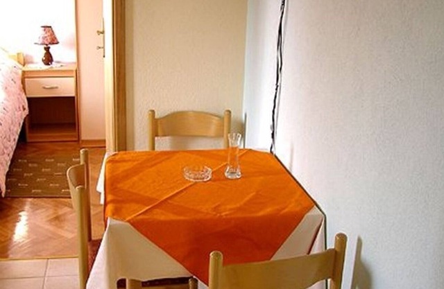 Apartment Stipan - 80 m from sea : A3(2) - Slatine, Island Ciovo, Croatia