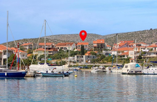 Apartments and rooms with parking space Marina, Trogir - 5953