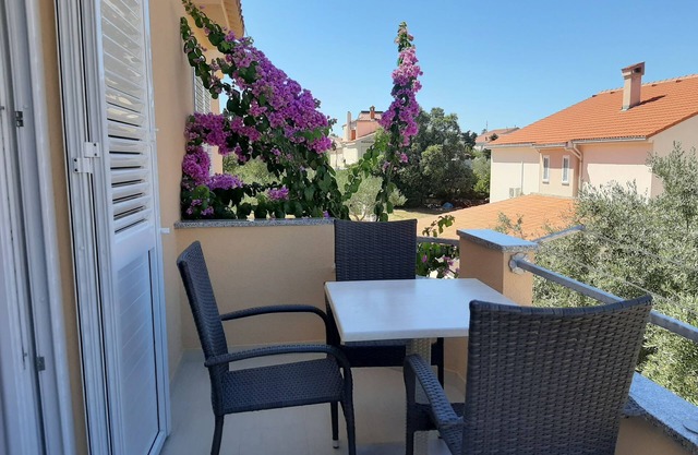 Apartments EDO (20881-A3) - Novalja - island Pag