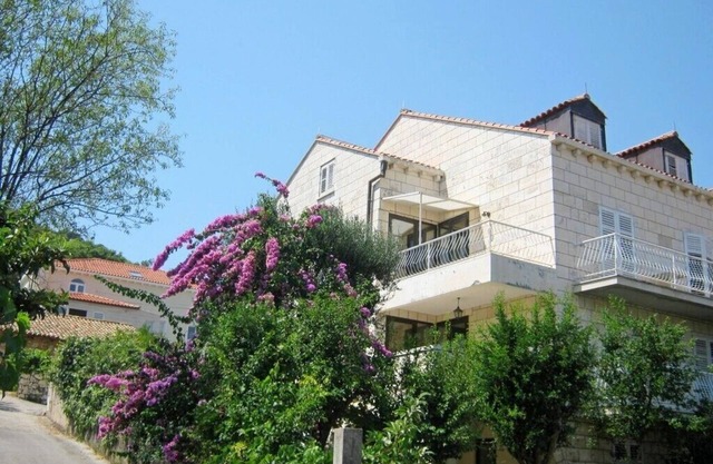 Holiday Dubrovnik Persons Bedrooms 
