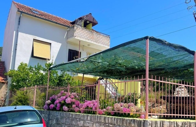 Apartments Palmina, (2737), Vis, hr