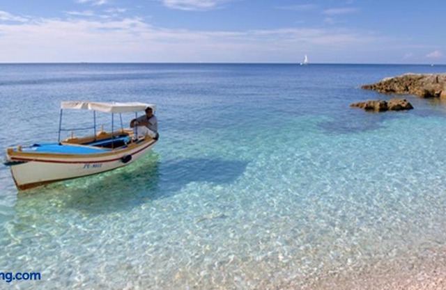 Apartments Punta Milna