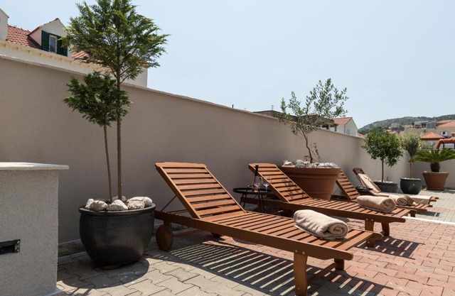 apartments siblings - superior one bedroom apartment with terrace and garden ...