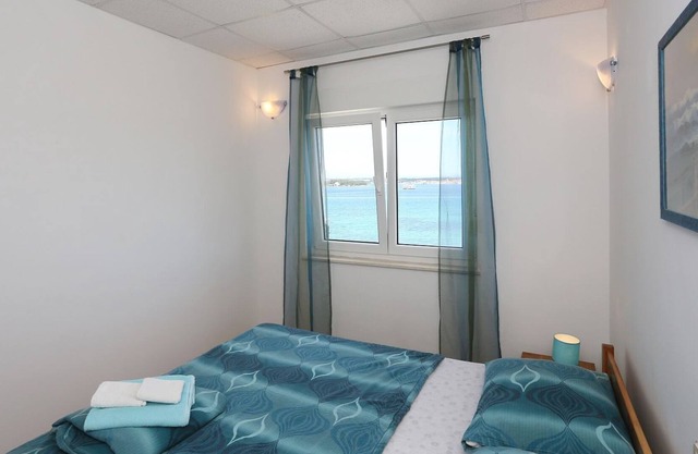 Apartments Vista (14665-A5) - Tkon - island Pasman
