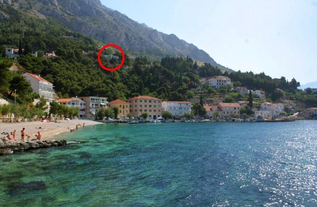 Apartments with parking space Mimice, Omis - 11045